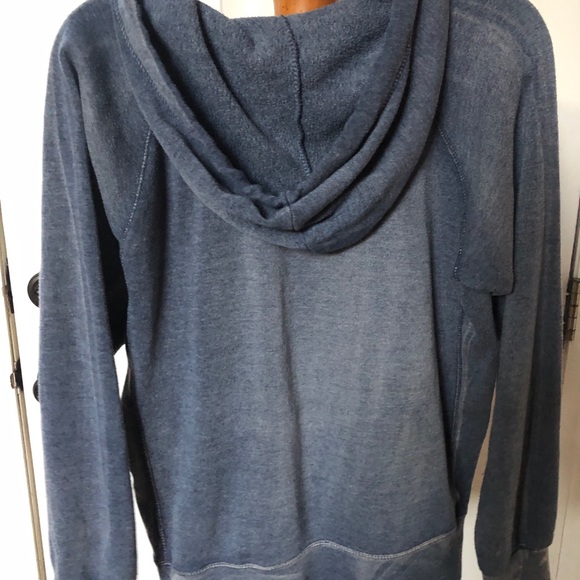 Techstyles Sportswear Tops Vintage Blue Yellowstone Sweatshirt